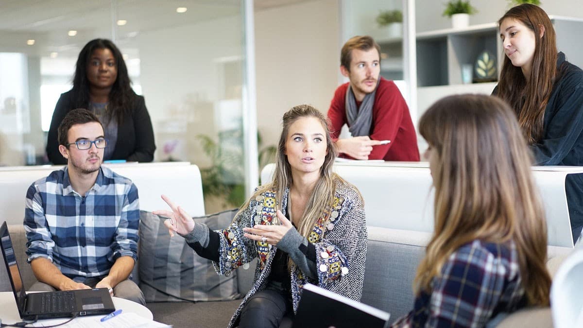 Competitive Intelligence: Tools, Techniques, and Best Practices