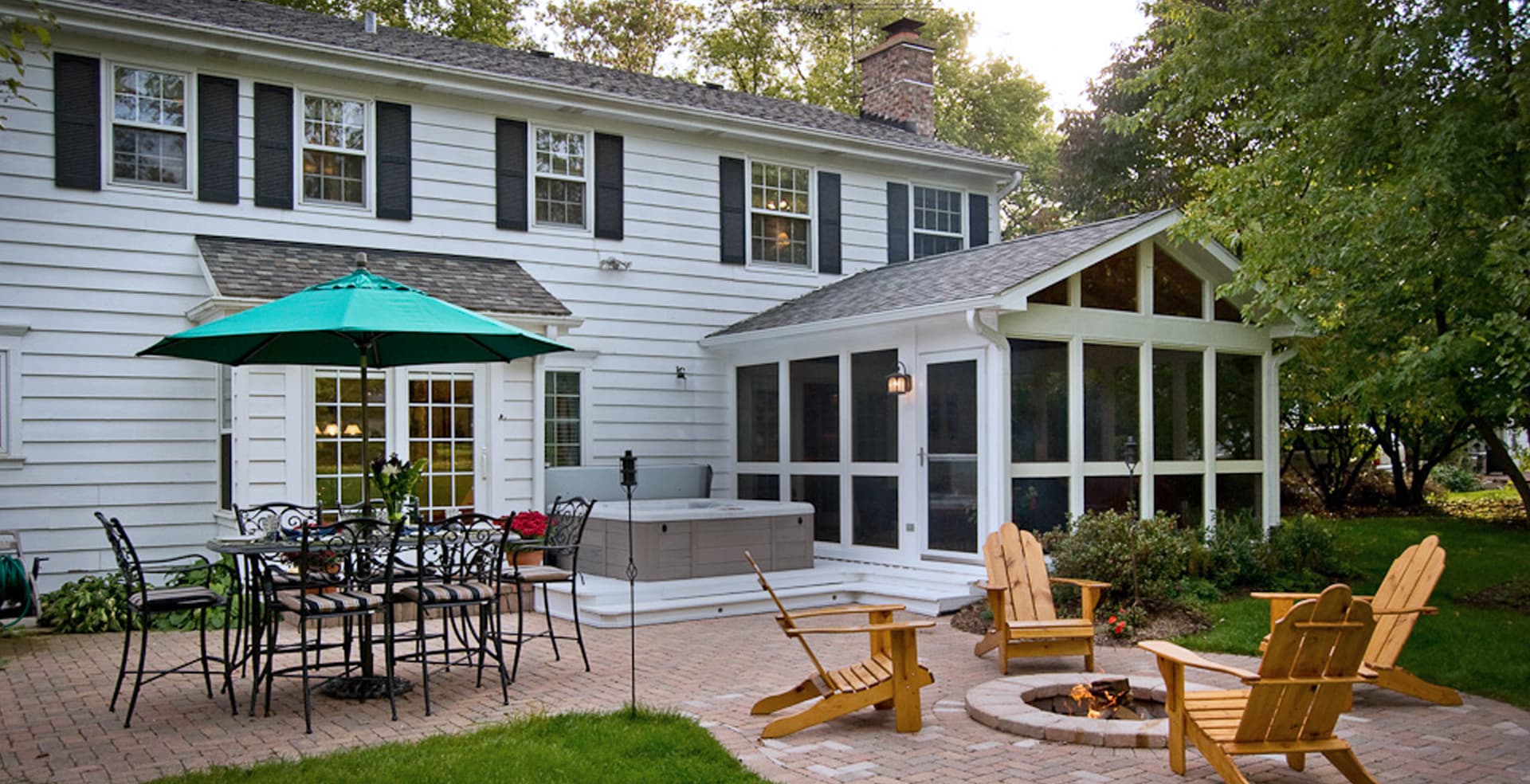 Affordable Custom Deck Construction GA for Homeowners