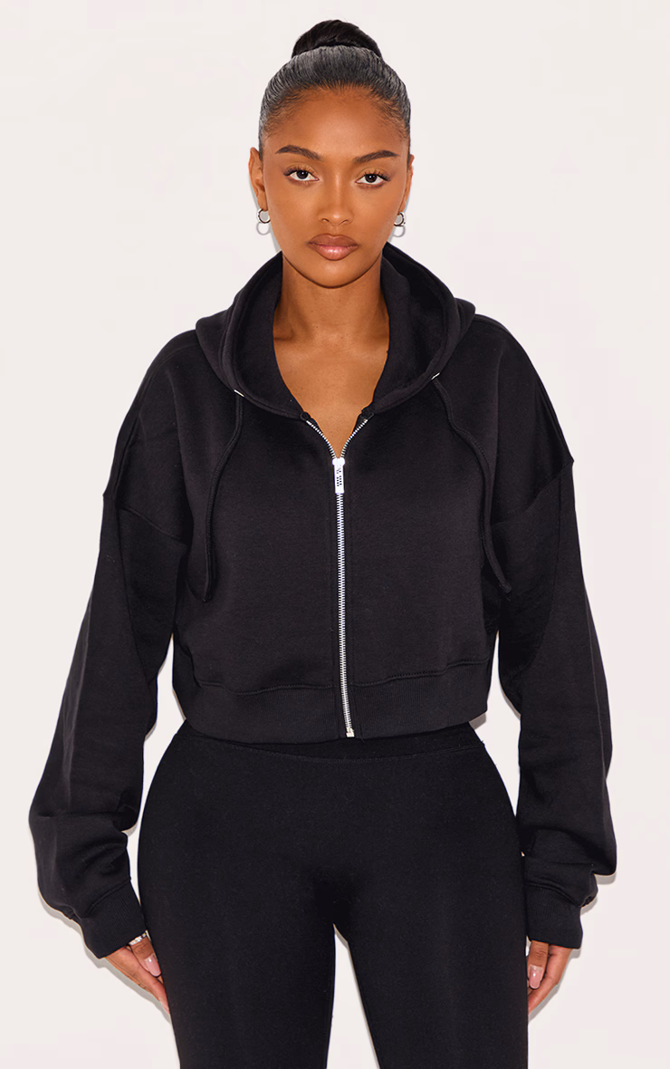 Black Zip Up Hoodie Styles Taking Over Street Fashion
